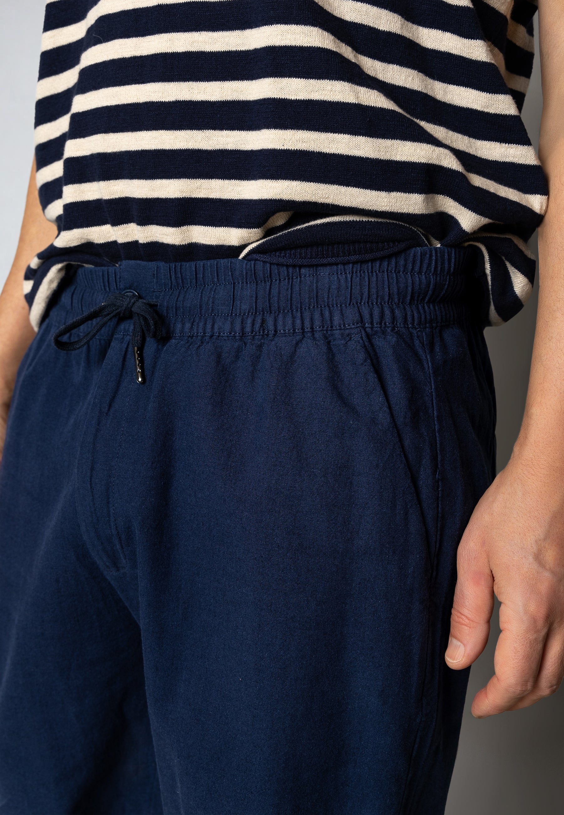 clean-cut-copenhagen-barcelona-shorts-navy-leinen image 3