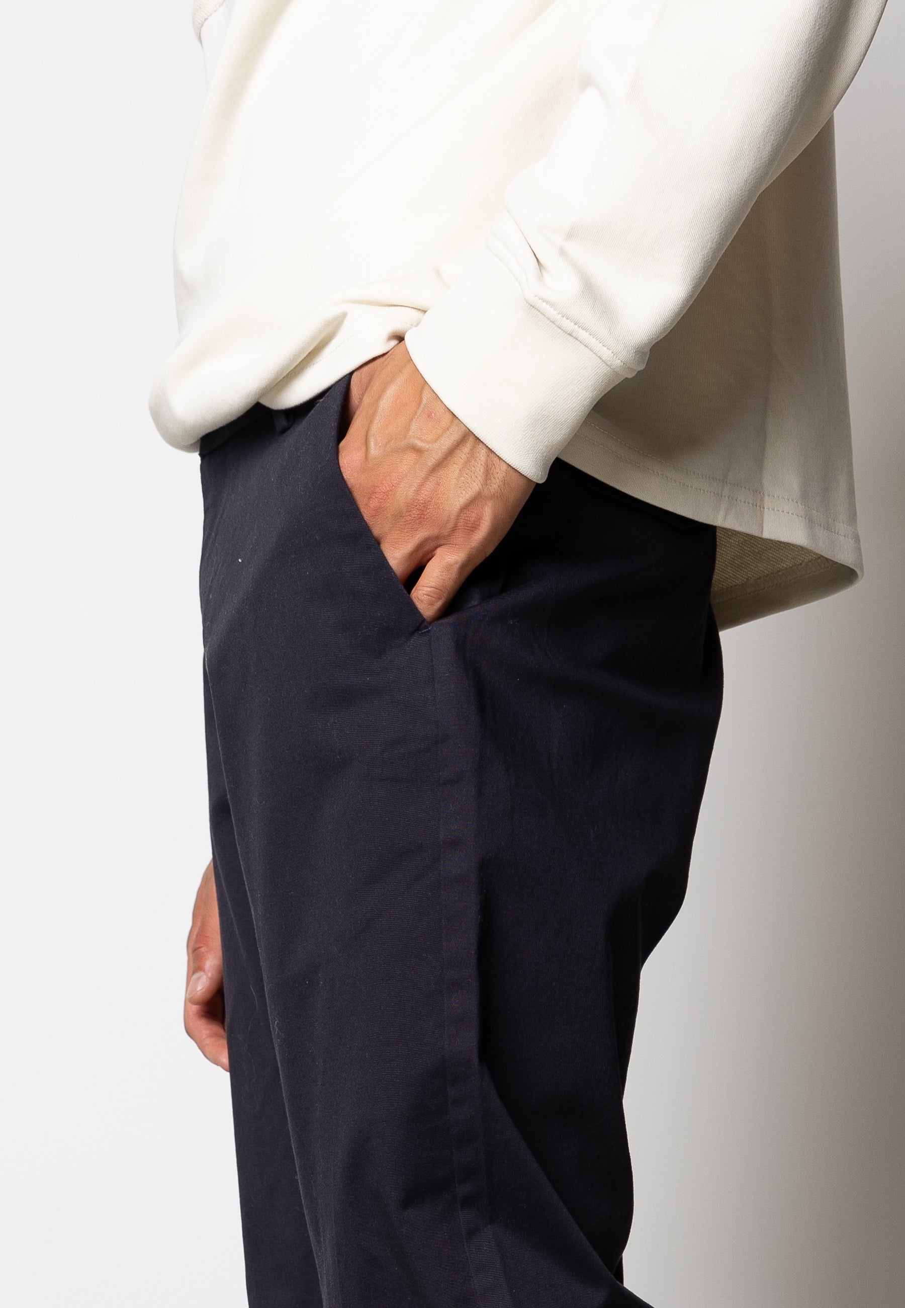 clean-cut-copenhagen-tokyo-twill-chino-schwarz-baumwolle image 3