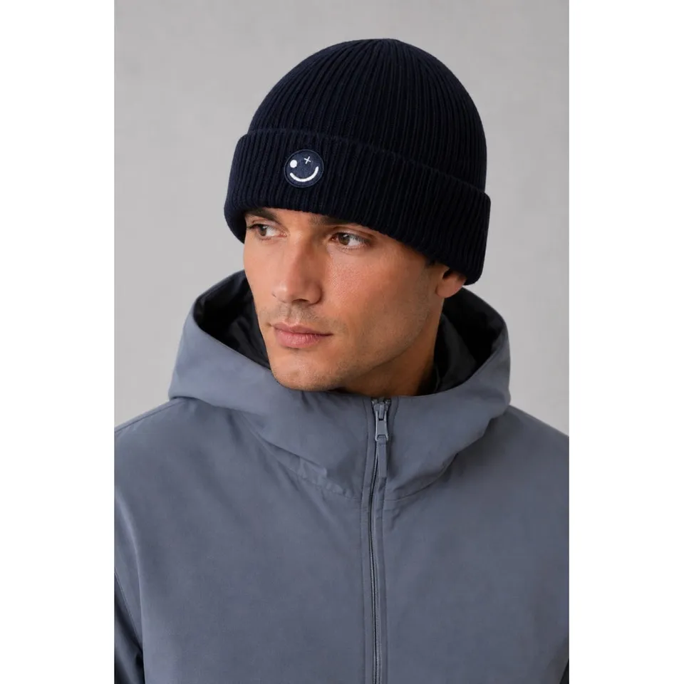 clean-cut-copenhagen-smiley-beanie-dunkelblau-wollmix-strickm-tze image 1
