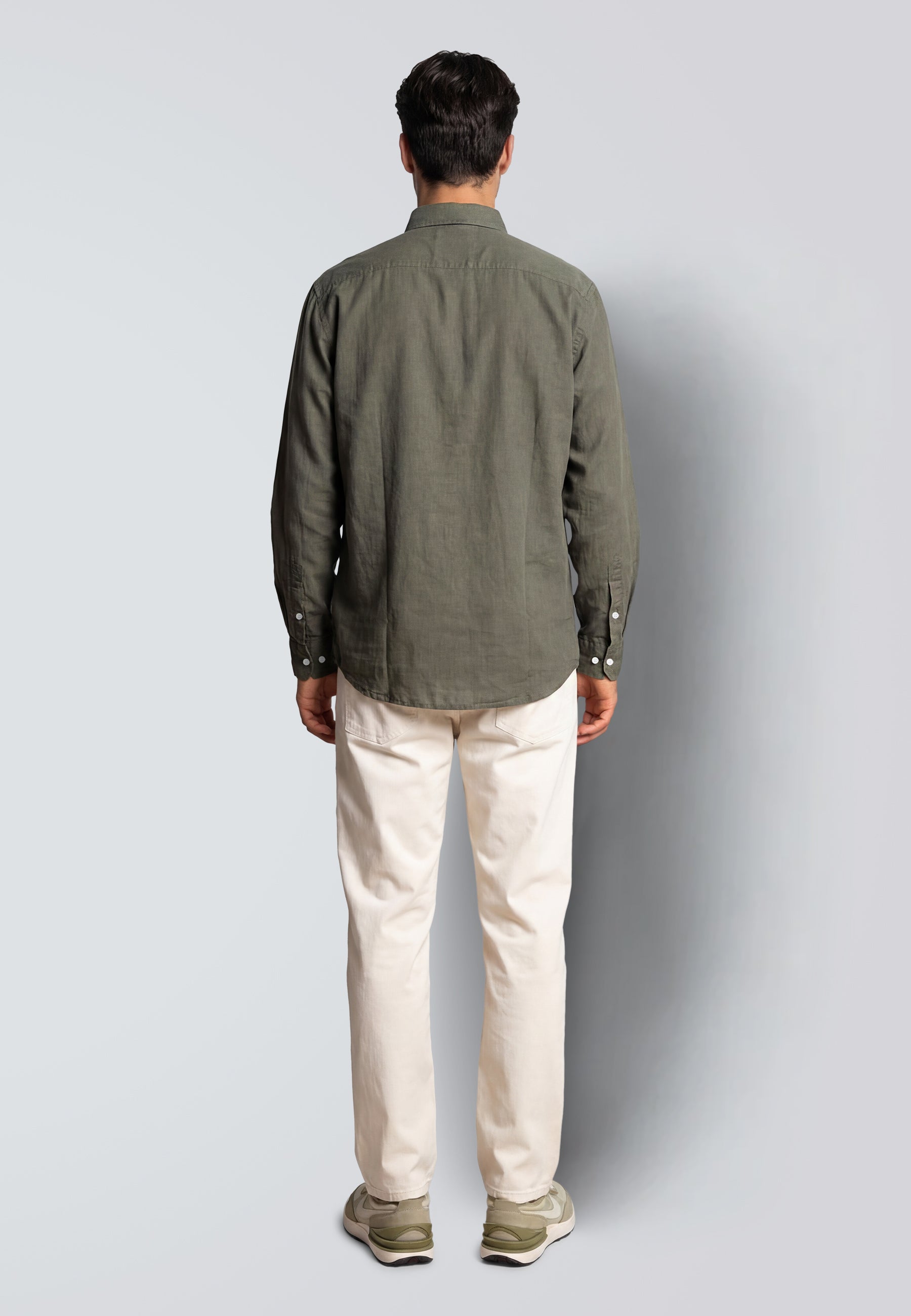 clean-cut-copenhagen-luca-hemd-army-herren-leinen-regular image 6