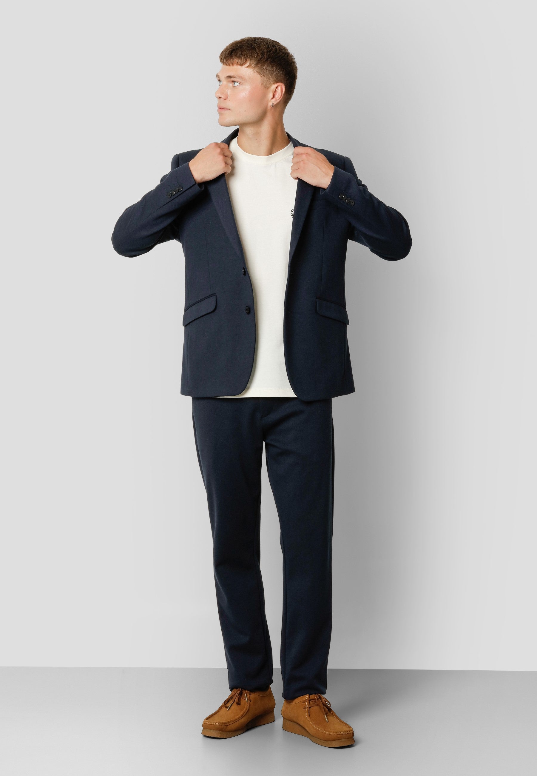 clean-cut-copenhagen-milano-stretch-jersey-blazer-navy image 2